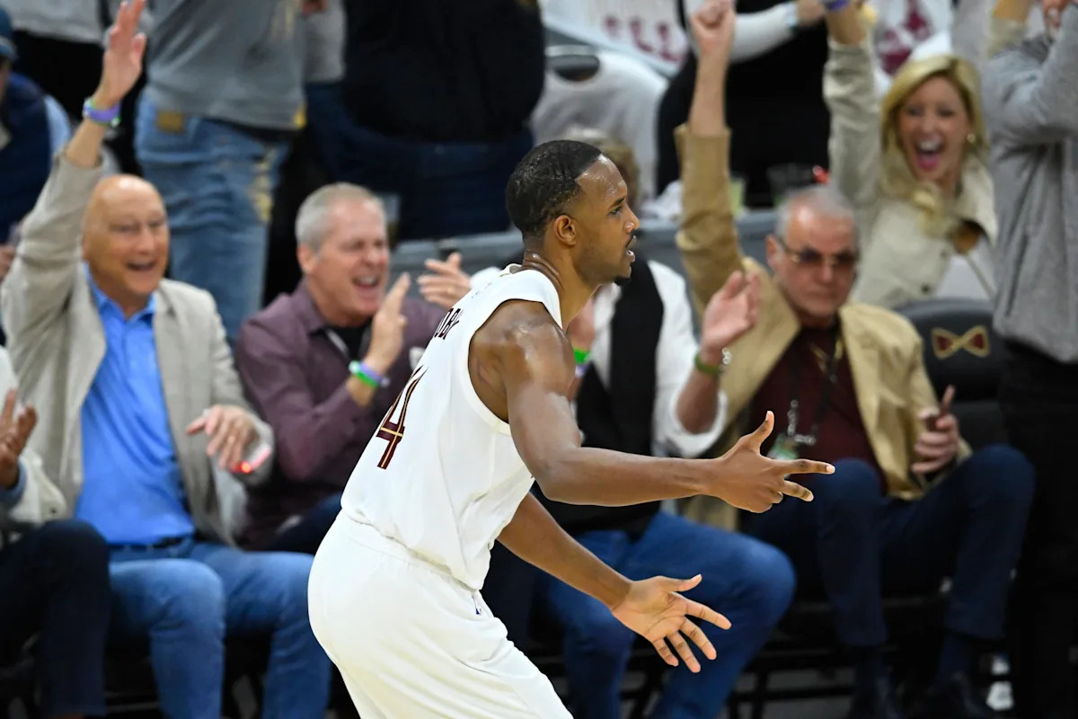 Evan Mobley's offense shows up big for Cavs in tough first round