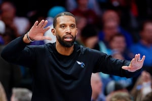 Hornets give coach Charles Lee a contract extension after 25-win improvement