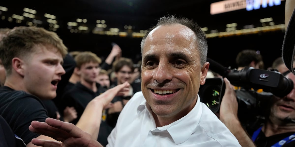 Iowa Hawkeyes coaches coming to Muscatine