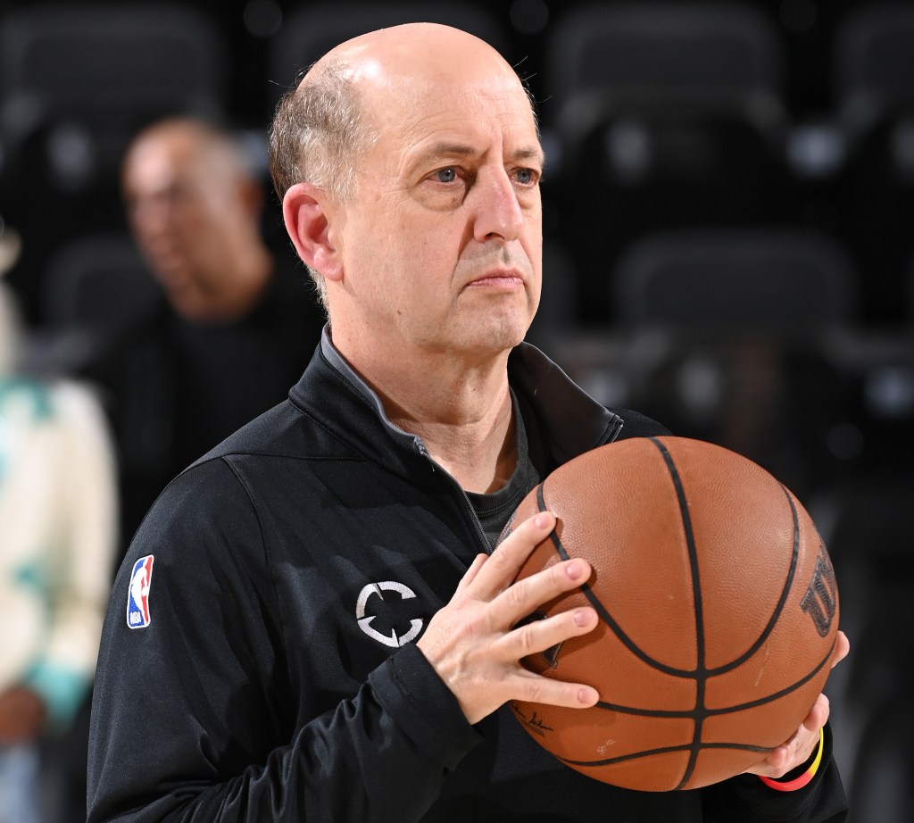 Jeff Van Gundy has been the Clippers assistant coach the past two seasons.