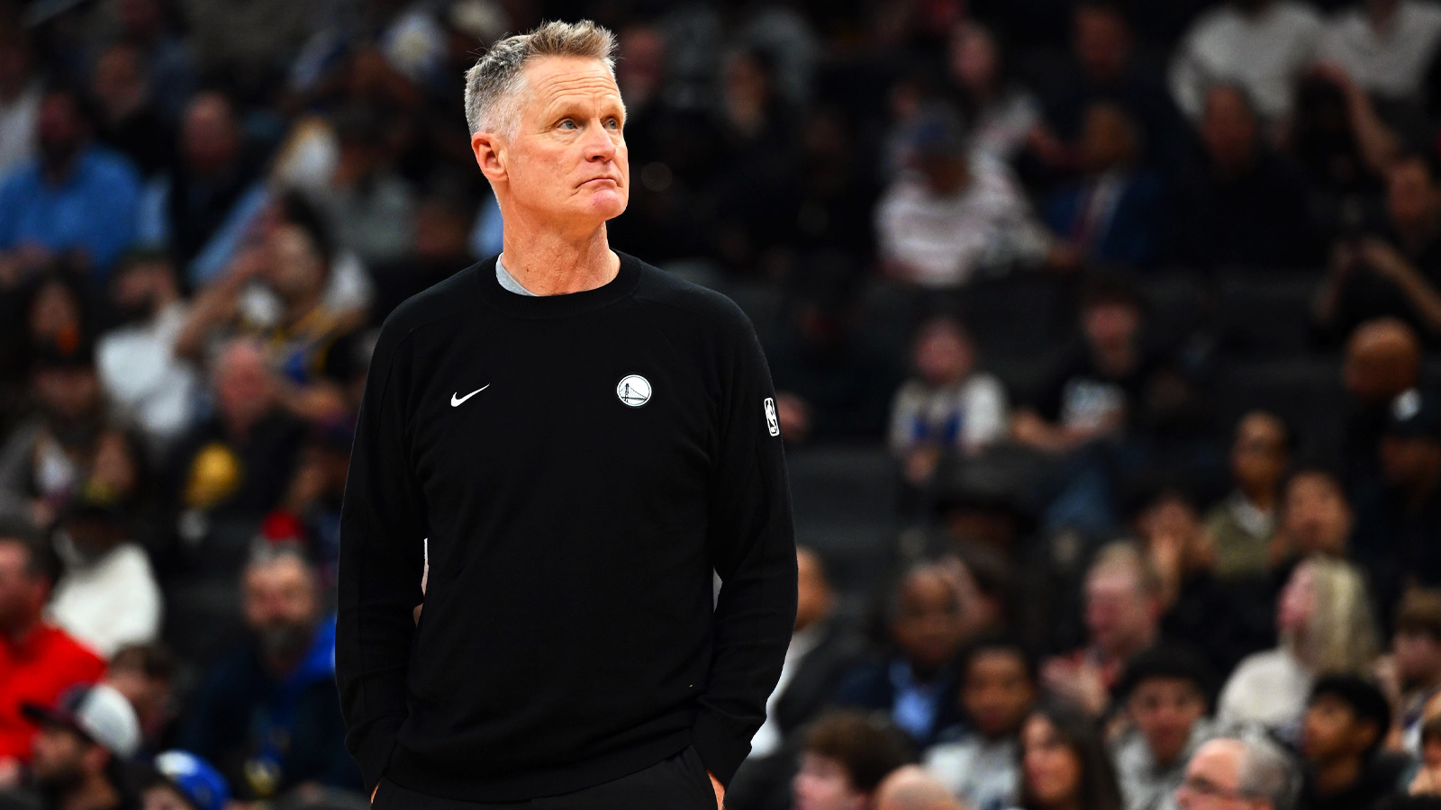 Golden State Warriors head coach Steve Kerr looks on against the Washington Wizards during the second half at Capital One Arena.