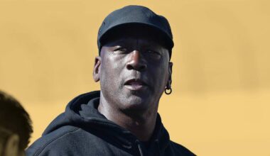Michael Jordan shares emotional FaceTime moment with former teacher in hospice: "They laughed, reminisced, picked at each other"