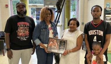 Head Start honors alumnus 'JD' Davison