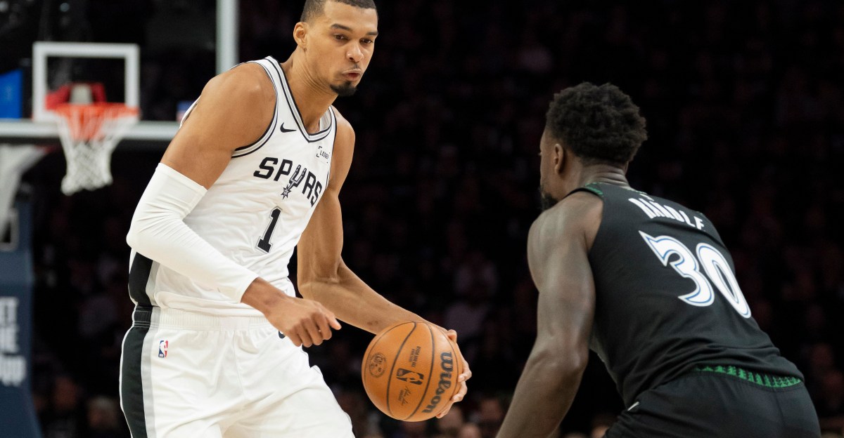 Highlights: Victor Wembanyama carries Spurs to Game 3 victory over T-Wolves