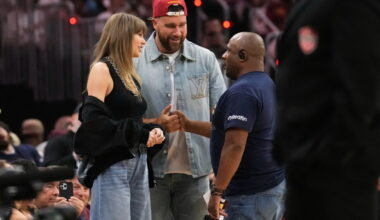 Life of A Basketball Fan: Taylor Swift attends Cavs-Knicks in Cleveland with fiance Travis Kelce