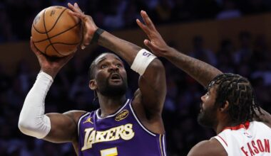 Why Deandre Ayton is key for Lakers playoff upset vs. Thunder
