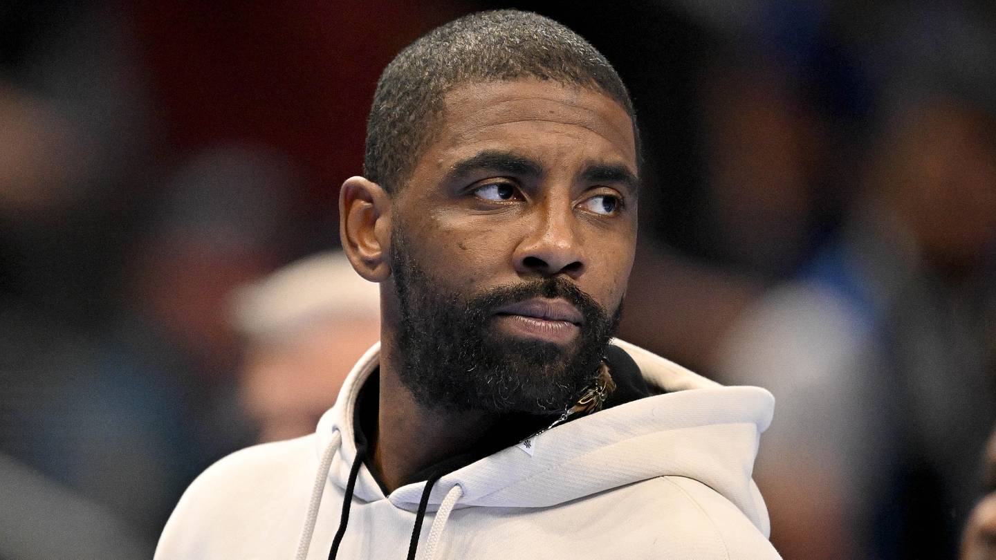 Dallas Mavericks, Kyrie Irving