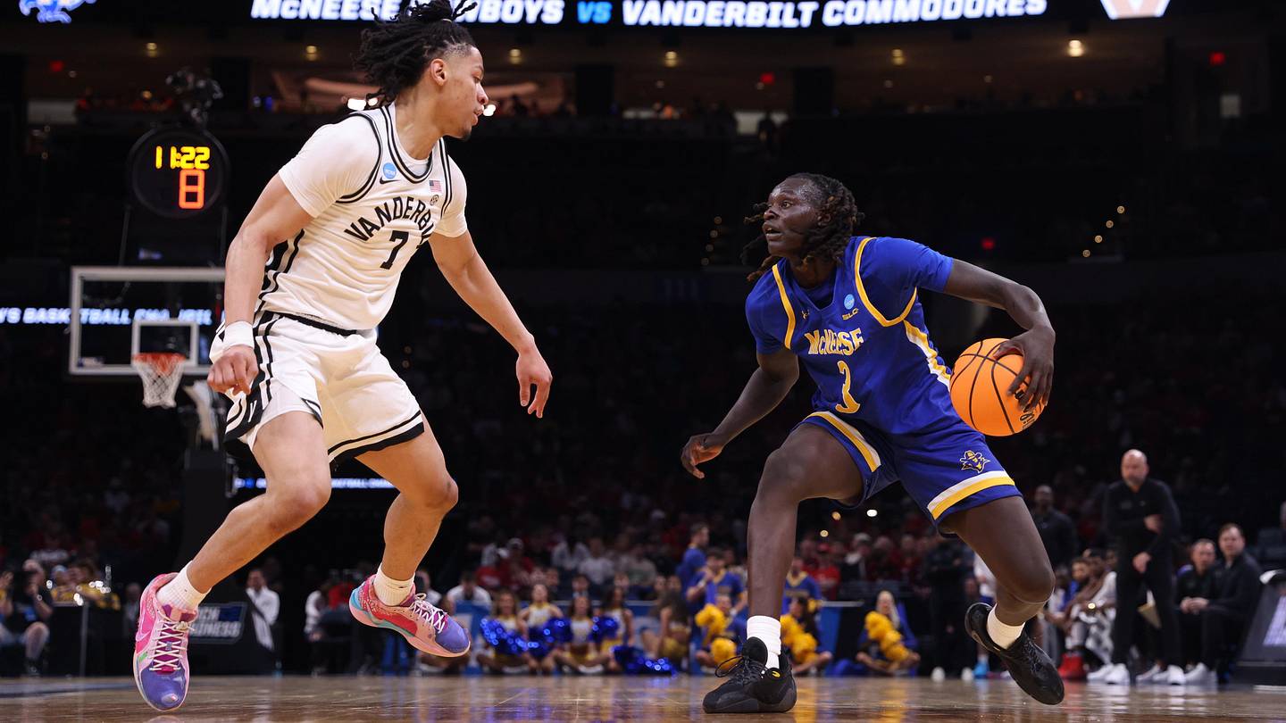 Take a closer look at the depth chart at point guard for the Syracuse Orange basketball team ahead of the 2026-27 season.