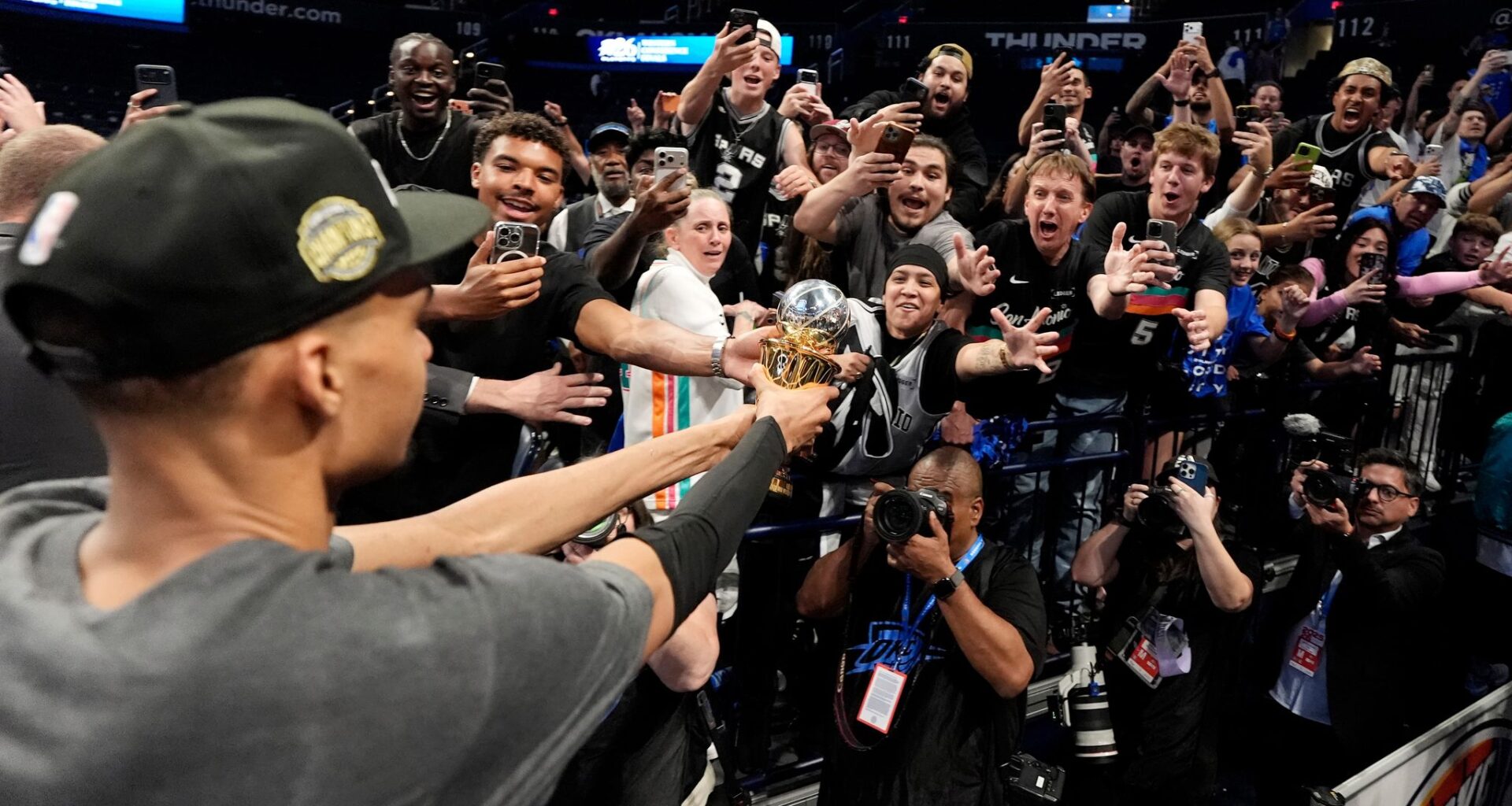 Big market, small market, same NBA Finals stage: How the Knicks and Spurs got here so differently