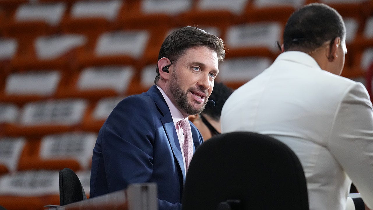 ESPN's Mike Greenberg blasts Knicks fans for throwing eggs at Wembanyama