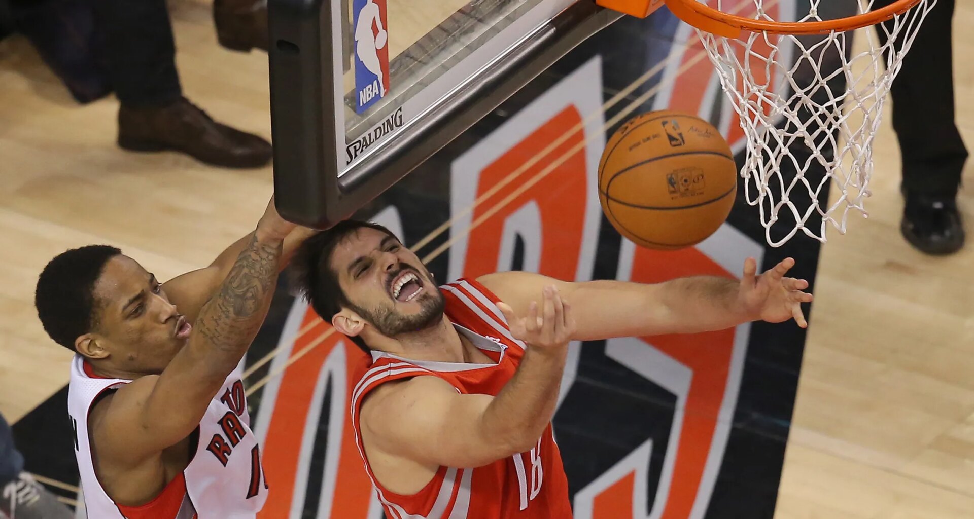 Rockets jersey history No. 18