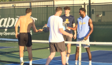 Racers men's basketball move from one court to another for some team bonding | Sports