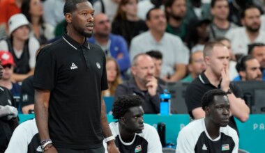 Houston assistant still considered for Mavericks head coaching job