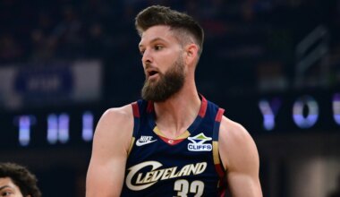 Lakers are reportedly interested in the Cavaliers' Dean Wade