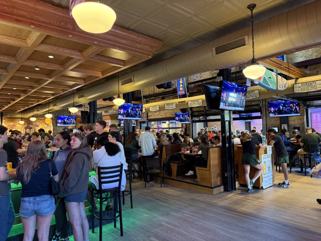 Brothers Bar & Grill Draft Night (Photo: Nazir Spencer)