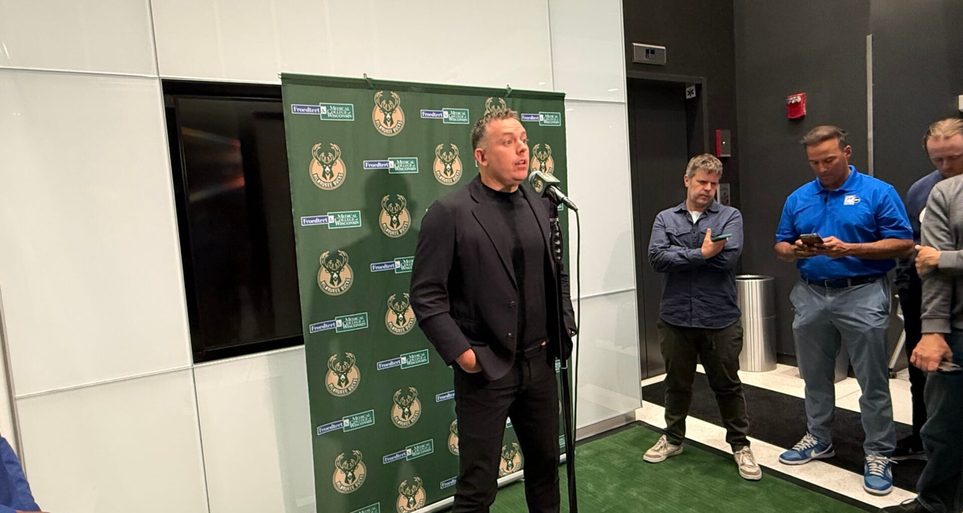 Bucks begin post-Giannis era on NBA Draft night