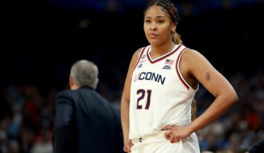 Dom Amore's Sunday Read: How scary could UConn's Sarah Strong become? Kudos for trailblazers and more