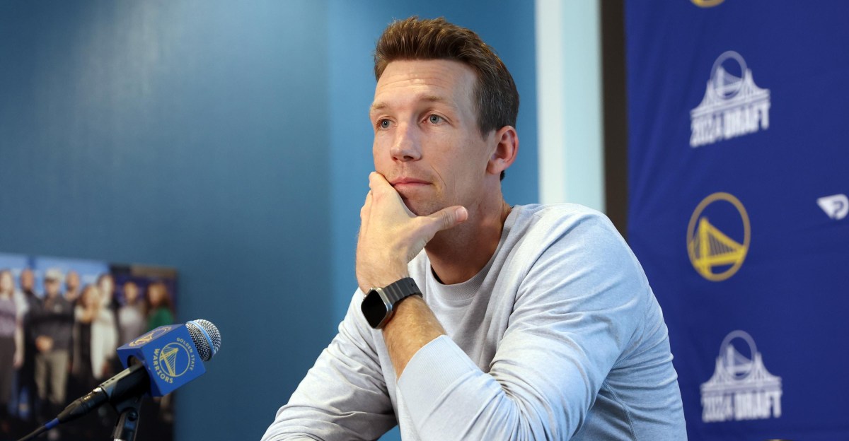 Warriors fans believe the team should not trade the No. 11 pick in the NBA Draft