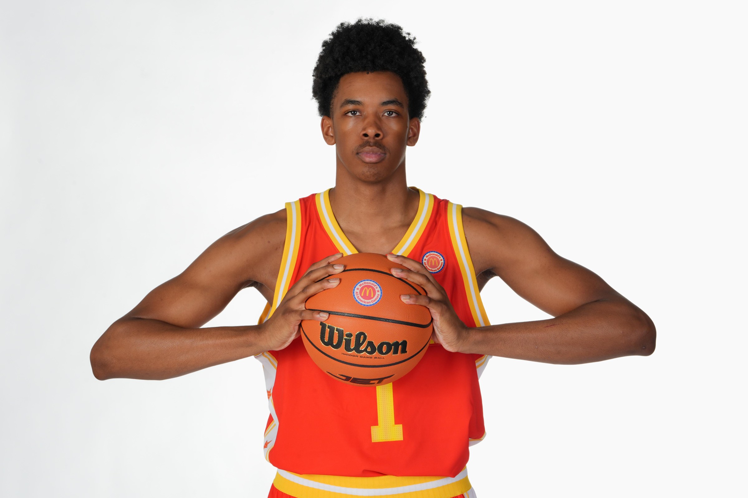 GLENDALE, AZ - MARCH 27: McDonalds High School All American forward Anthony Thompson (1) poses for a photo on portrait day for the 2026 McDonalds High School All American Games on March 27, 2026, at Renaissance Hotel at Glendale, Arizona. (Photo by Brian Spurlock/Icon Sportswire via Getty Images)