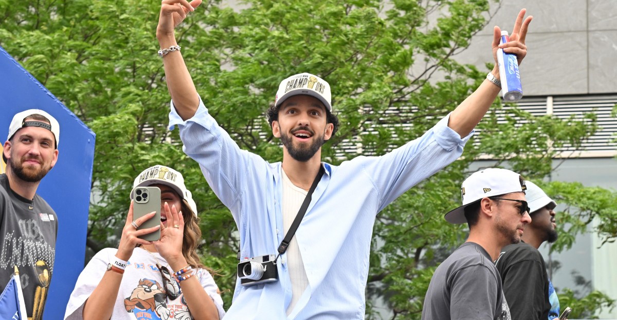 Landry Shamet, NBA Champion | Posting and Toasting