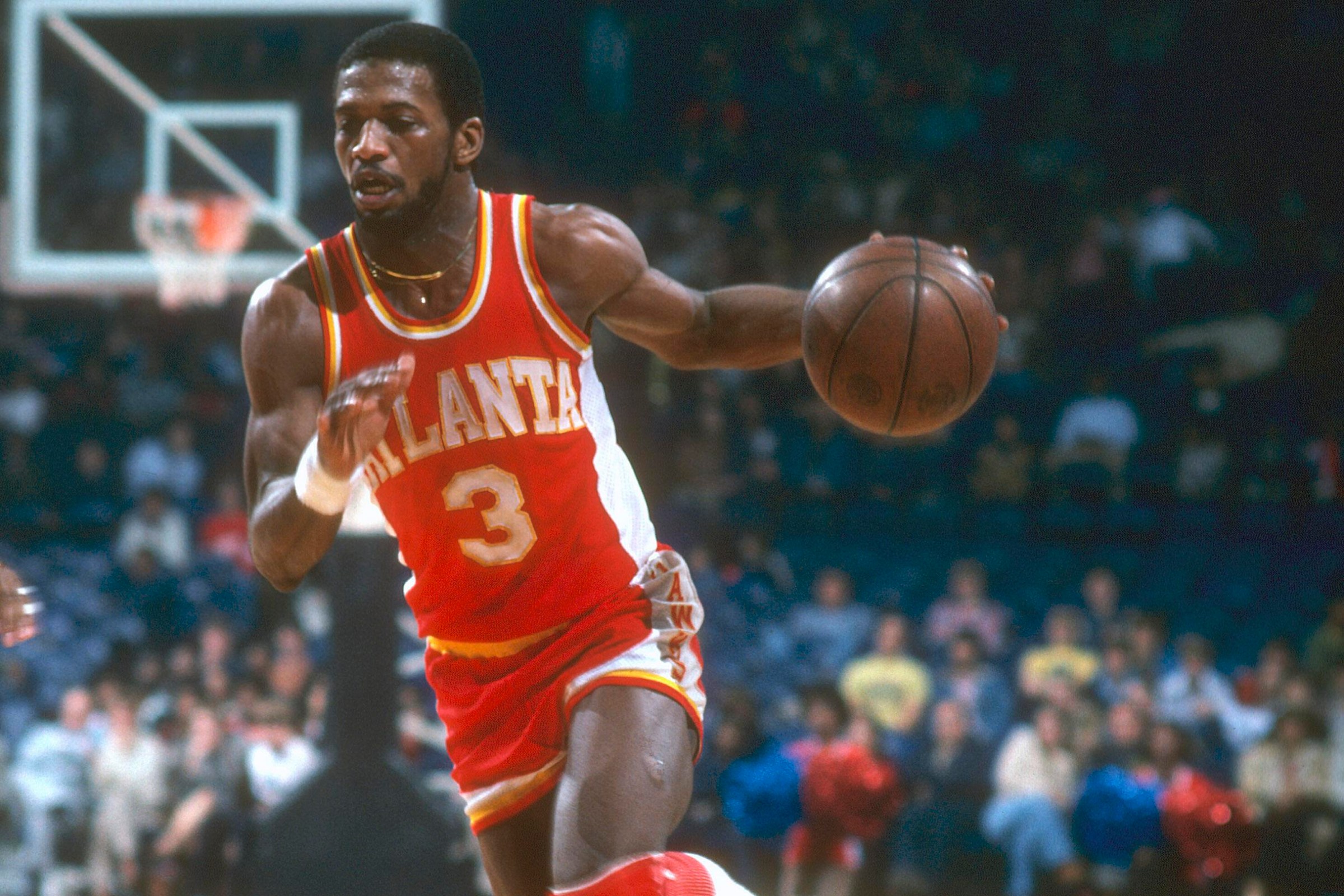 LANDOVER, MD - CIRCA 1979: Eddie Johnson #3 of the Atlanta Hawks dribbles the ball against the Washington Bullets during an NBA basketball game circa 1979 at the Capital Centre in Landover, Maryland. Johnson played for the Hawks from 1977-86. (Photo by Focus on Sport/Getty Images)