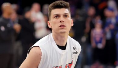 Tyler Herro in warmups