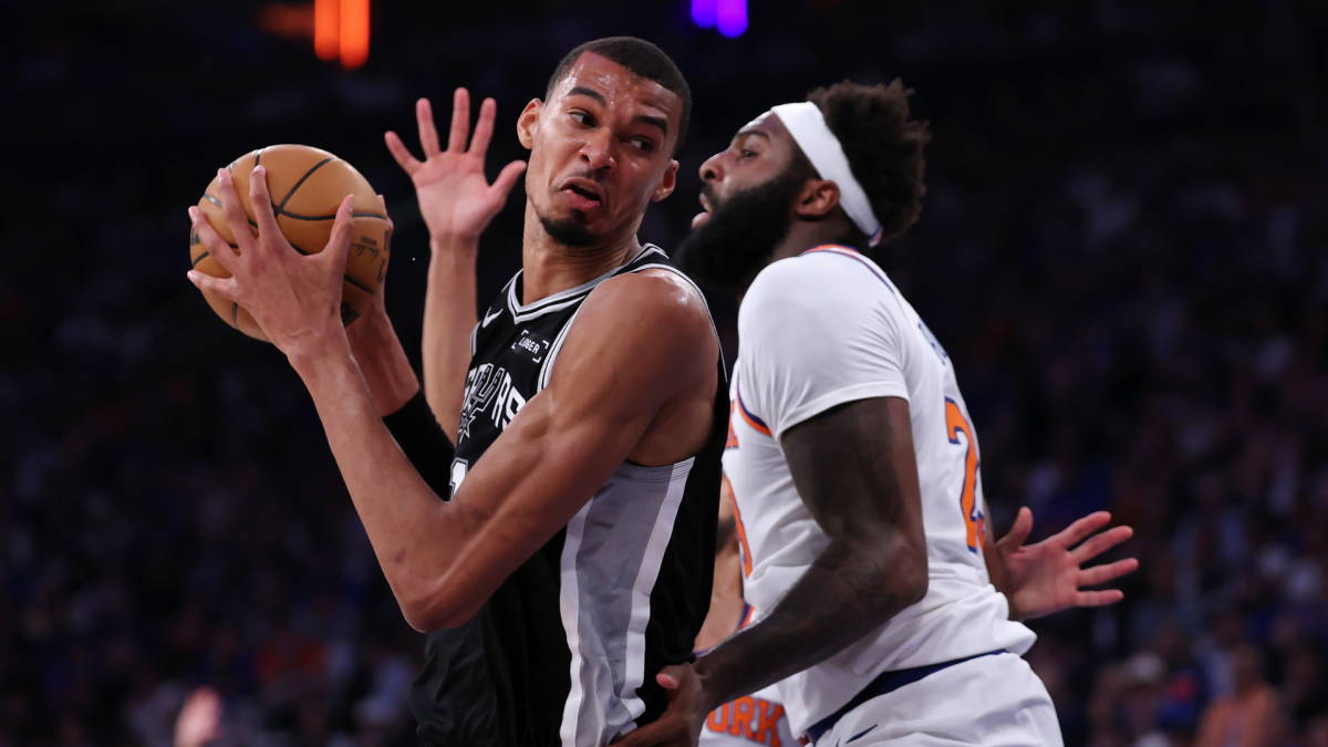 Knicks vs. Spurs score: Live updates from NBA Finals Game 4 with San Antonio trying to hold on