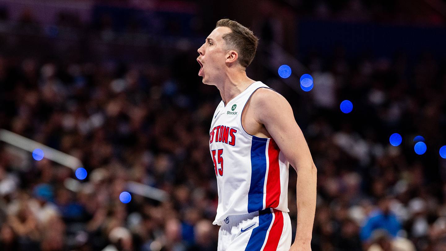 One Current Pistons Player Whose Starting Spot is on Life Support After Free Agency