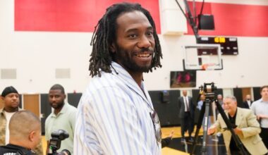 Legal expert weighs in on Kawhi Leonard trade being paused
