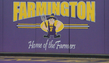 Farmington athletic director takes over as girls basketball coach