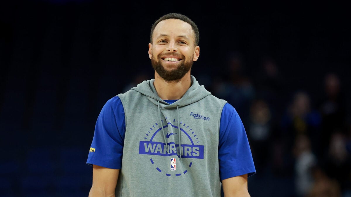 Stephen Curry Becomes First Active Player With HOF Exhibit