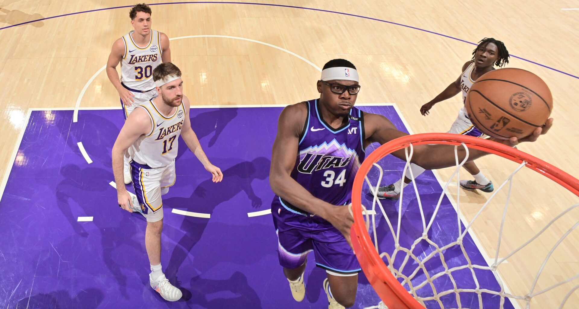 NBA Player Signs With New Team and Gets Married the Same Weekend