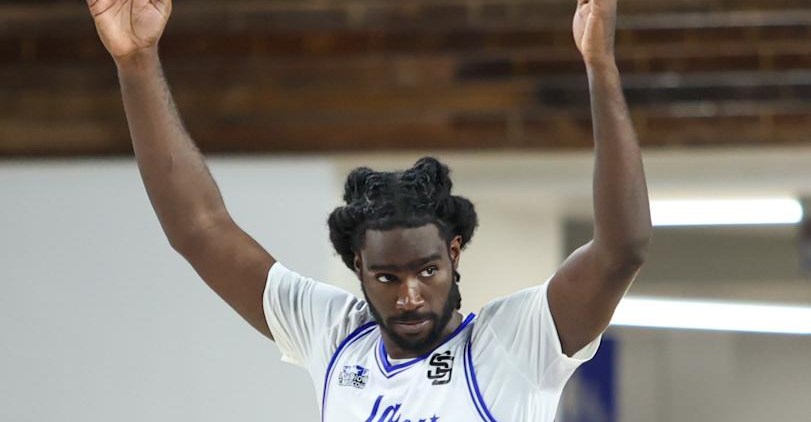 La Familia storms back to stun Boeheim’s Army, advancing to the TBT Final Four