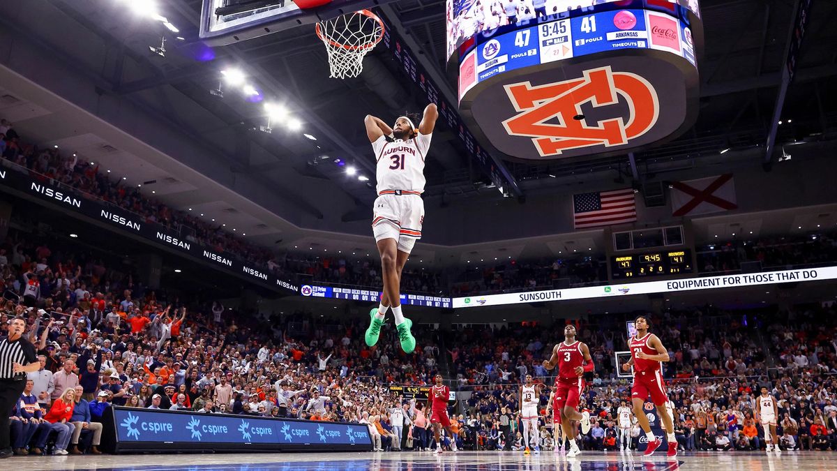 Thompson, Auburn alum Chaney Johnson signs two-way deal with...