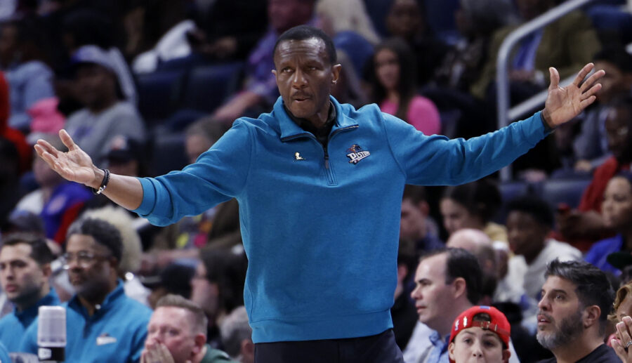 Dwane Casey To Remain With Pistons