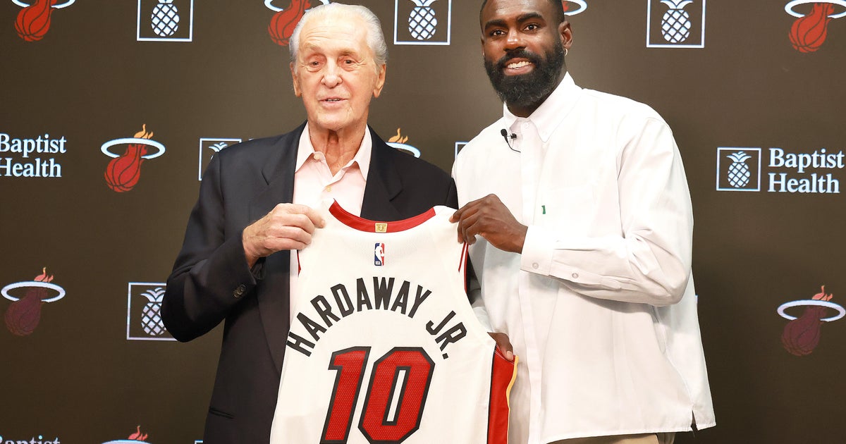 Tim Hardaway Jr. joins the Miami Heat, following in his father's footsteps and wearing the "Hardaway 10" jersey