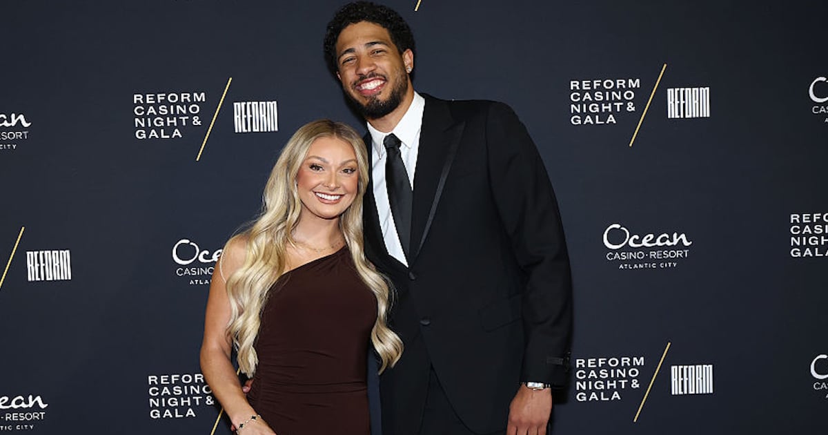 Pacers guard Tyrese Haliburton marries longtime girlfriend Jade Jones – Boston 25 News