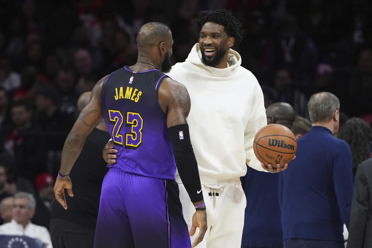 76ers owner meets LeBron James, fuels more free agency buzz