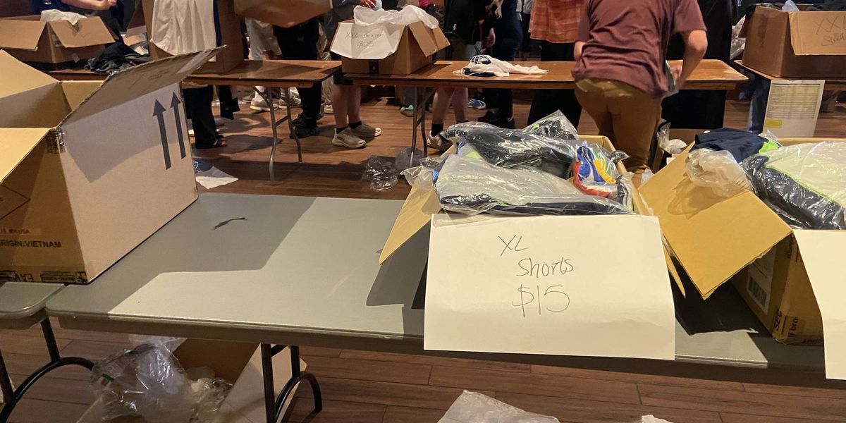 A liquidation sale for older Wolves and Lynx merchandise had fans flocking to Mayo Clinic Square