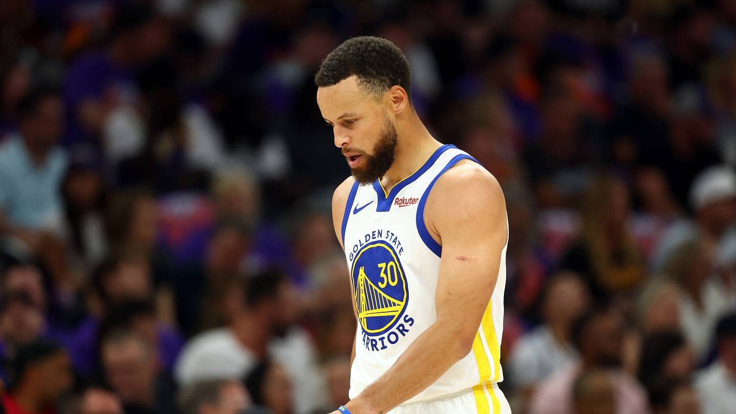 Apr 17, 2026; Phoenix, Arizona, USA; Golden State Warriors guard Stephen Curry (30) Mandatory Credit: Mark J. Rebilas-Imagn Images