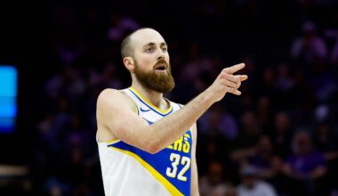 Mar 10, 2026; Sacramento, California, USA; Indiana Pacers center Jay Huff (32) reacts after scoring during the fourth quarter against the Sacramento Kings at Golden 1 Center. Mandatory Credit: Sergio Estrada-Imagn Images
