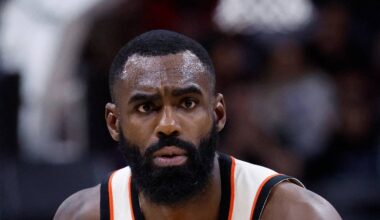 Detroit Pistons forward Tim Hardaway Jr. (8) dribbles in the second half against the Sacramento Kings at Little Caesars Arena on Apr 7, 2025.