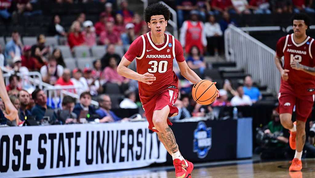 Razorbacks men's basketball player arrested
