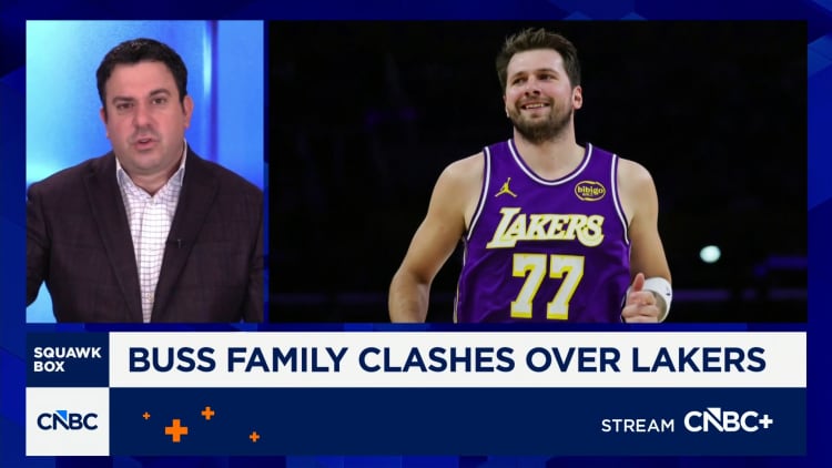 Lakers governor Jeanie Buss says siblings cannot sell family’s stake to Bob Iger, Joshua Kushner
