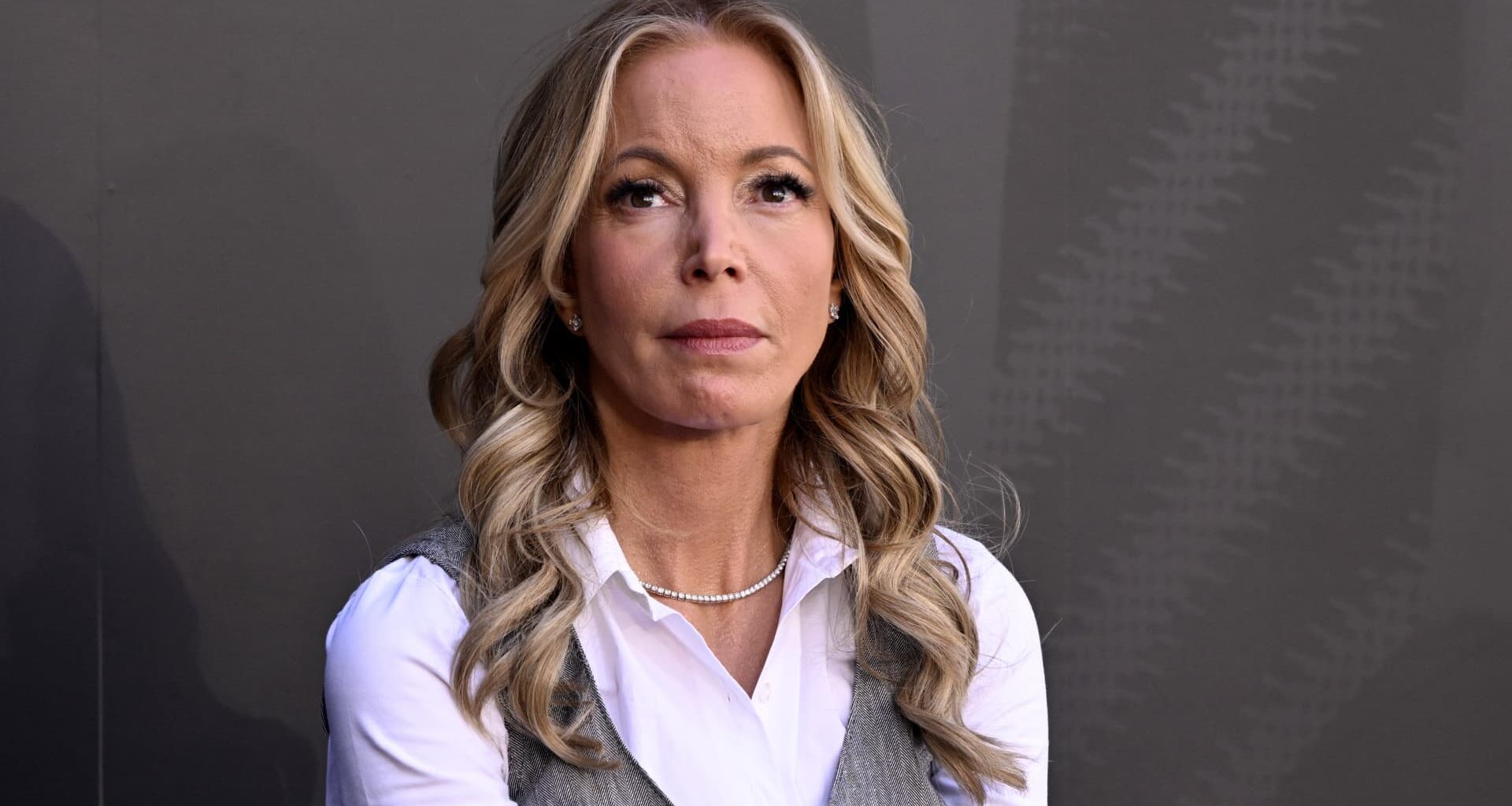 Buss family Lakers dispute: What it can teach the wealthy about trusts