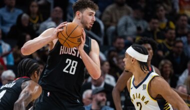 Rockets jersey history No. 28