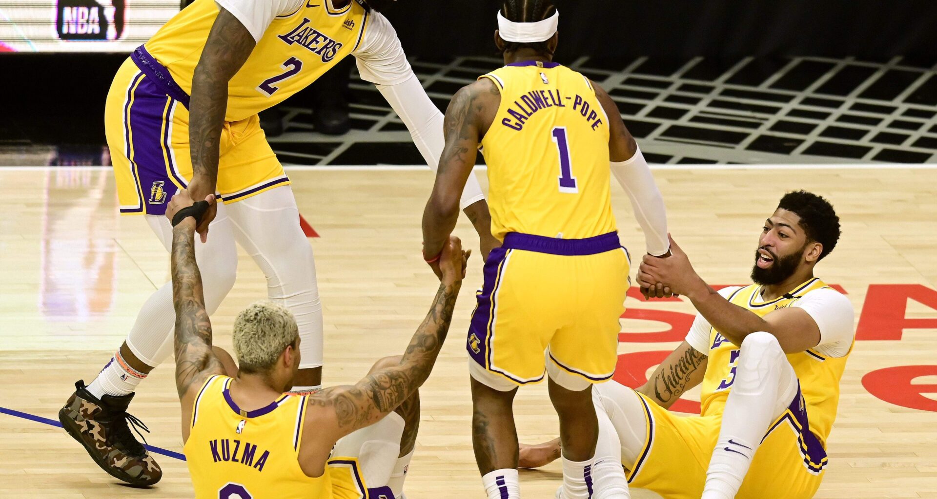 Report: Lakers Champion Hit With '1 in 400 Million' Disaster in New Philly Apartment