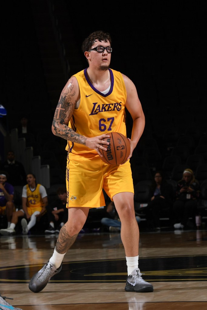 Robbie Avila during a Los Angeles Lakers Summer League game.
