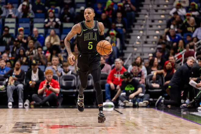 Feb 24, 2026; New Orleans, Louisiana, USA; New Orleans Pelicans guard Dejounte Murray (5) brings the ball up court against the Golden State Warriors during the first half at Smoothie King Center. Mandatory Credit: Stephen Lew-Imagn Images