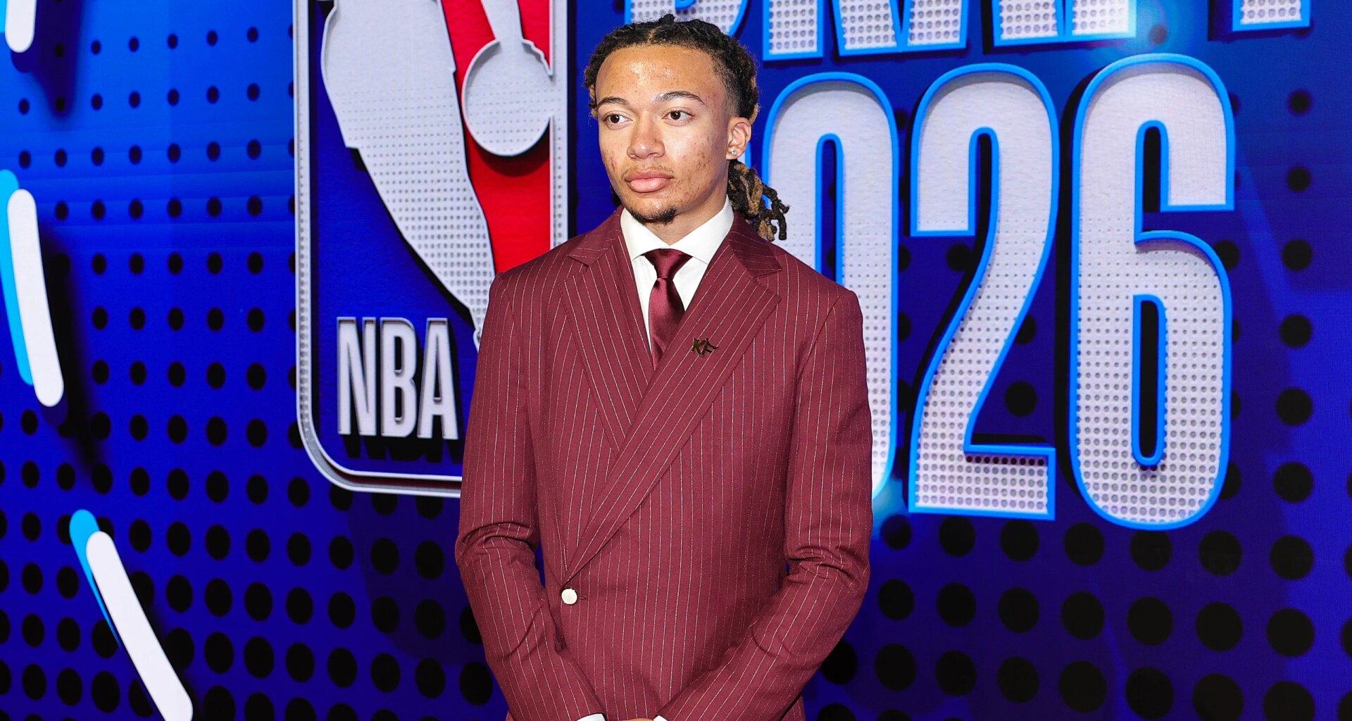 Hawks news: Kingston Flemings salutes former MVP with jersey number